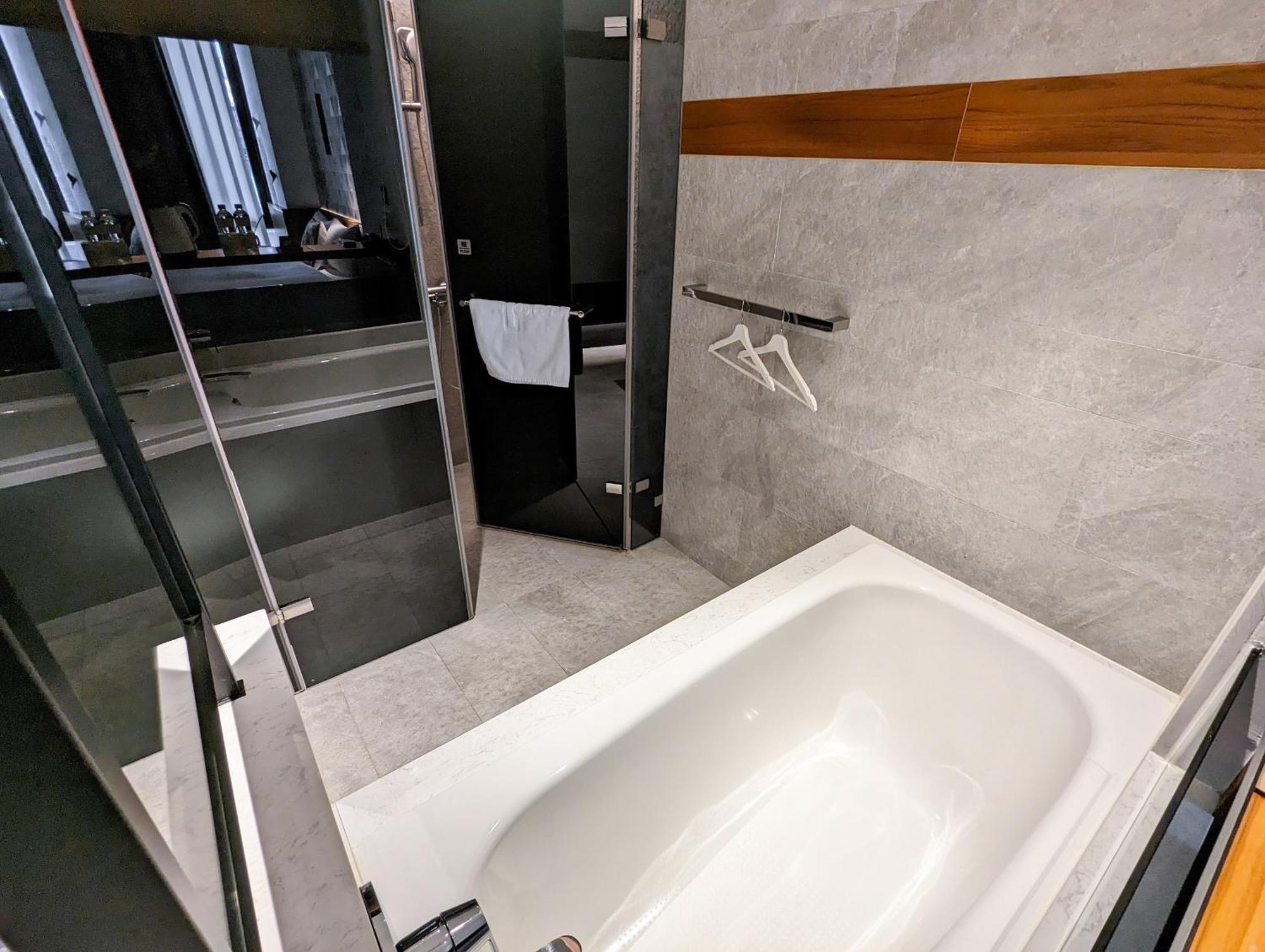 Check Inn Taichung Zhongshan Exterior photo