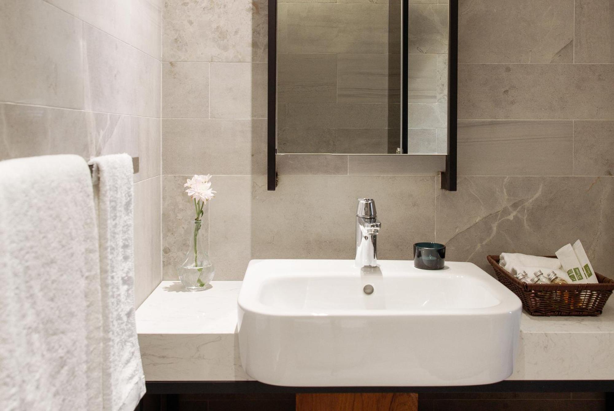 Check Inn Taichung Zhongshan Exterior photo
