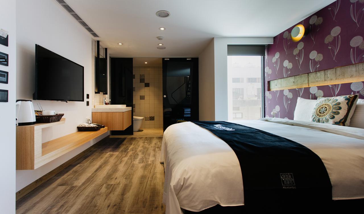 Check Inn Taichung Zhongshan Exterior photo